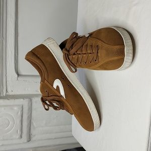 Tretorn Nylite Plus Seude Sz 7